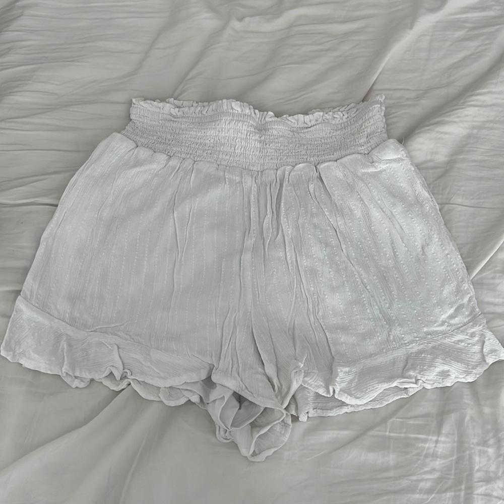 American eagle white shorts